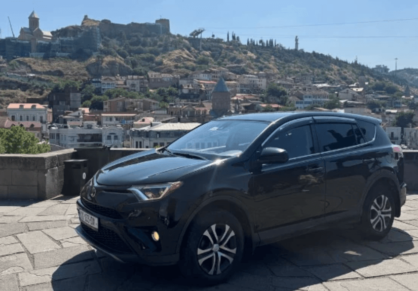 Carsharing in Georgia: Why Tourists Choose Getmancar in Tbilisi Over Taxis
